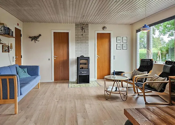 2 Bedroom Awesome In Σπίτι διακοπών