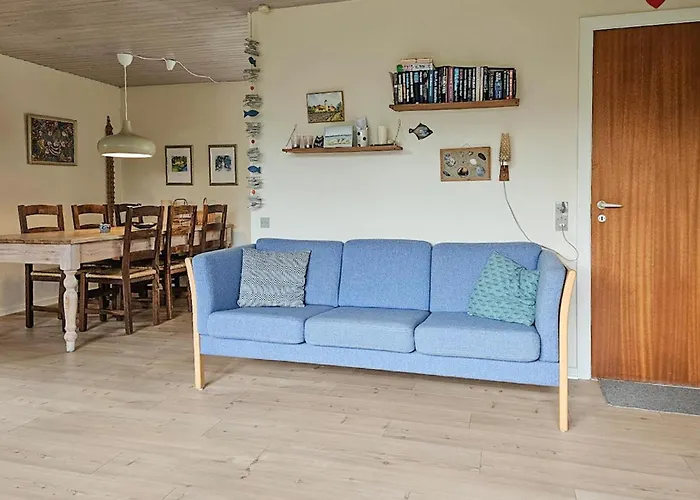 2 Bedroom Awesome In Σπίτι διακοπών